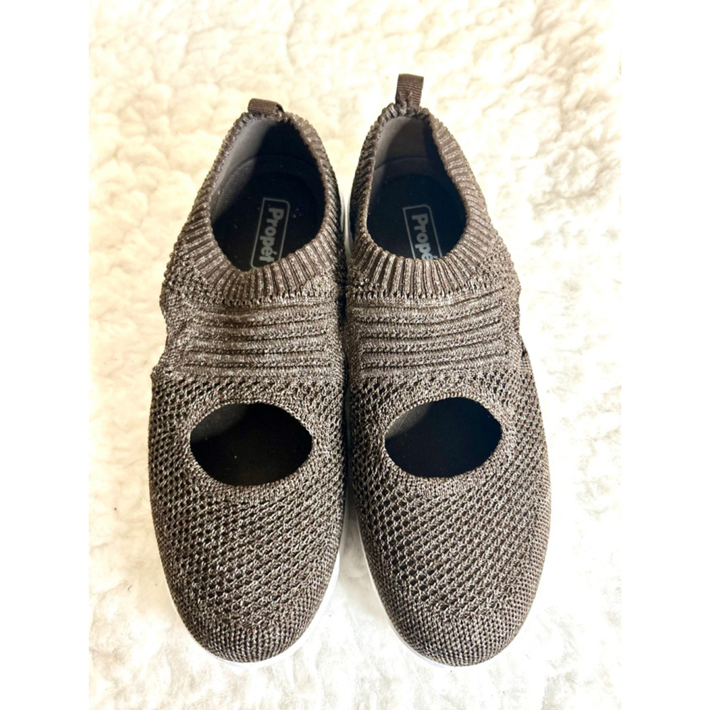 Propet TravelActiv Avid slip-on shoes in brown knit mesh Women Size 9
